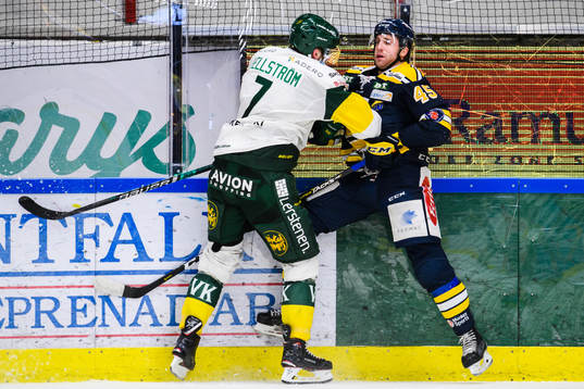 Björklövens Alexander Hellkvist och Södertäljes