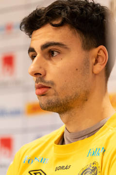Deniz Hümmet