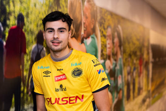 Deniz Hümmet