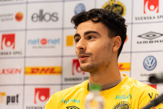 Deniz Hümmet
