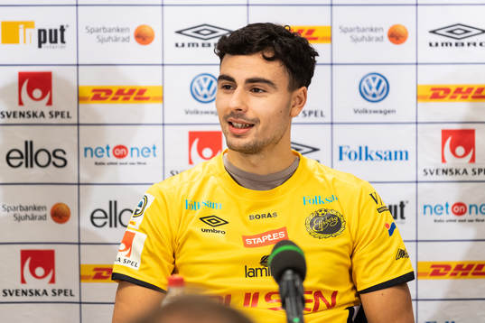 Deniz Hümmet