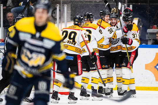 Luleås Erik Gustafsson, Robin Kovacs, Emil Larsson, Karl