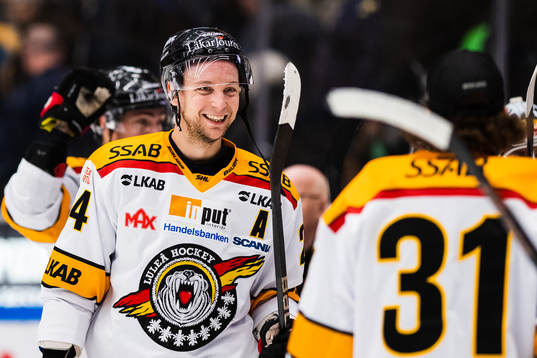 Luleås Johan Harju jublar