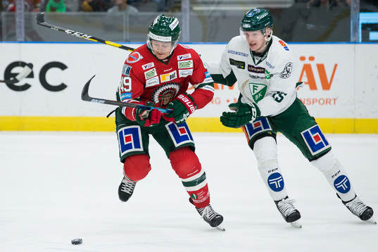 Frölundas Rhett Rakshani och Färjestads Gustav Rydahl