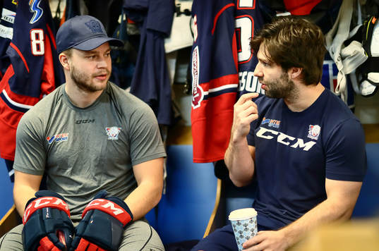 Linköpings Jimmy Andersson och Joe Whitney före