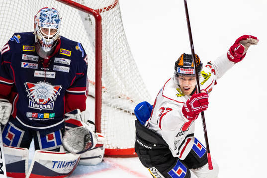 Örebros Christopher Mastomäki jublar