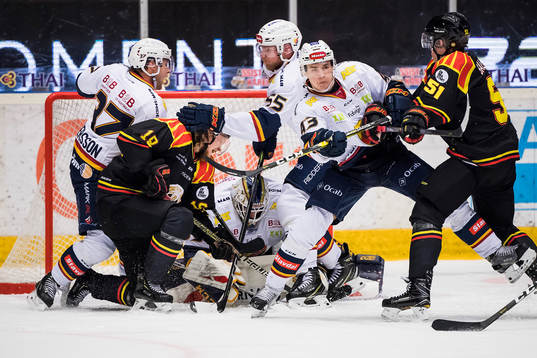 Brynäs Marcus Ersson och Tomi Sallinen framför