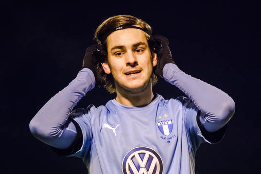 Malmö FFs Adi Nalic deppar