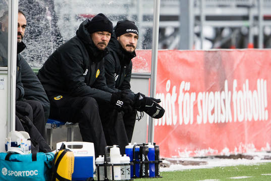 Hammarbys assisterande tränare Joachim Björklund och