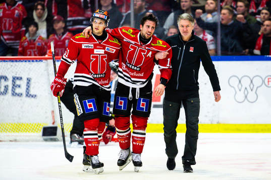 Örebros Aaron Palushaj leds av isen