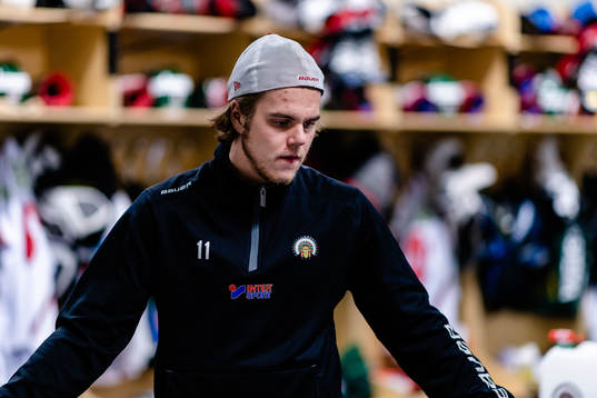 Frölunda Samuel Fagemo före ishockeymatchen i SHL mellan