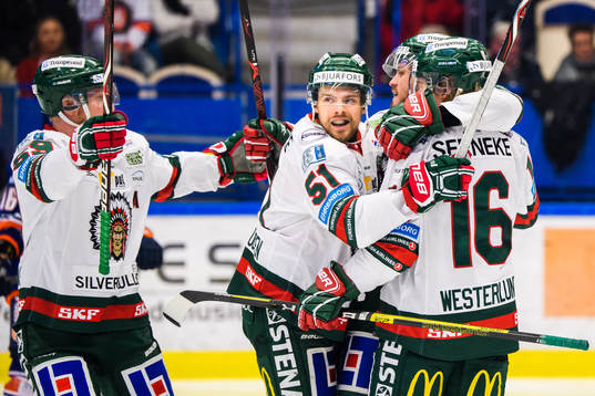 Frölunda Mats Rosseli Olsen jublar med lagkamrater