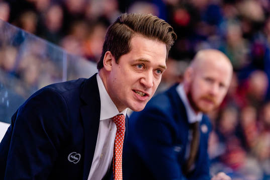 Växjös tränare Sam Hallam