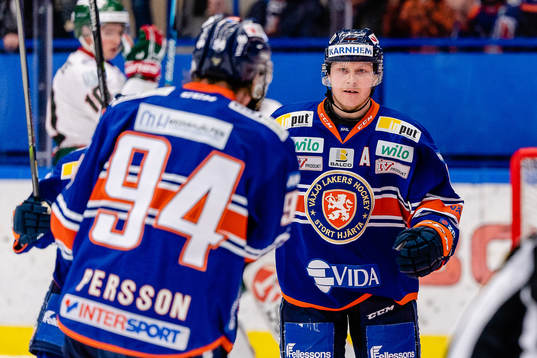 Växjös Tuomas Kiiskinen jublar