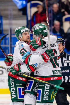 Frölunda Mats Rosseli Olsen jublar