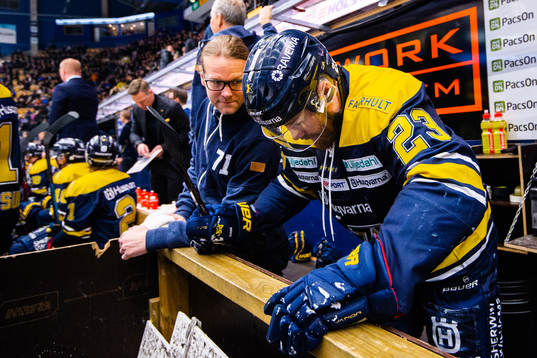 s Robin Figren har ont