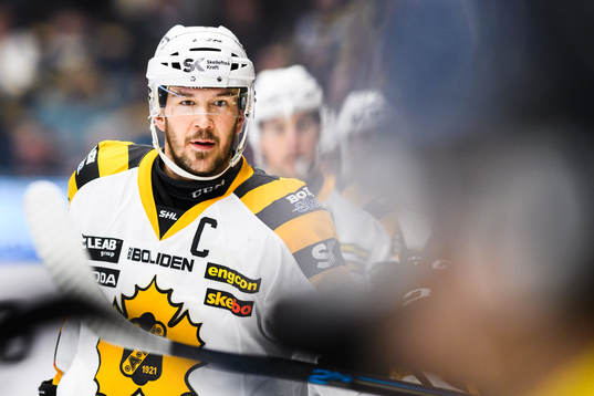 Skellefteås Jimmie Ericsson jublar