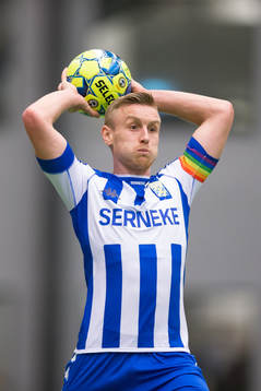 IFK Göteborgs Sebastian Ohlsson kastar ett inkast