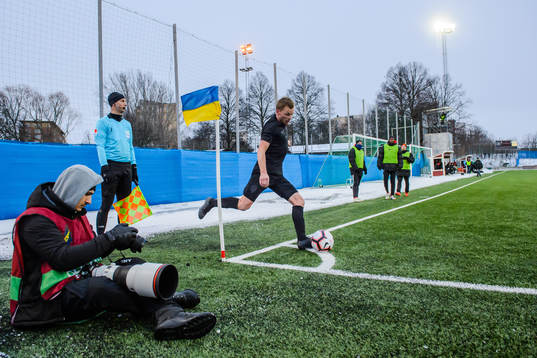 s Sebastian Larsson