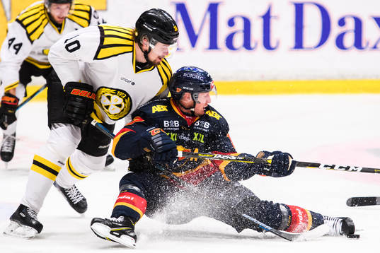 Brynäs Marcus Ersson och Djurgårdens Henrik Eriksson