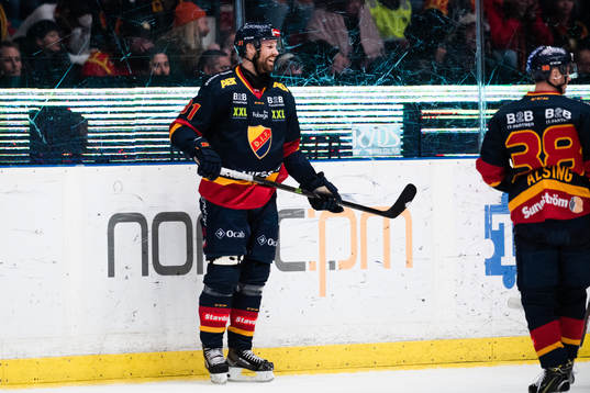 Djurgårdens Dick Axelsson  jublar