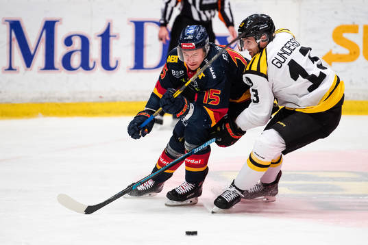 Djurgårdens Jakob Lilja och Brynäs Ryan Gunderson