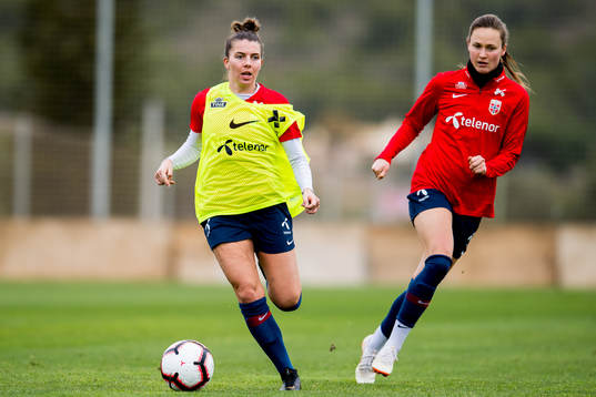 Cecilie Redisch Kvamme and Caroline Graham Hansen of Norway