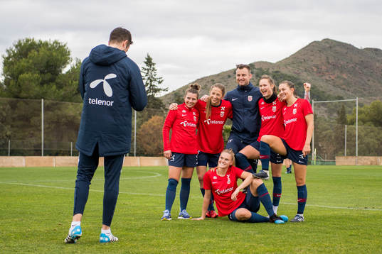 Cecilie Redisch Kvamme, goalkeeper Cecilie Fiskerstrand,