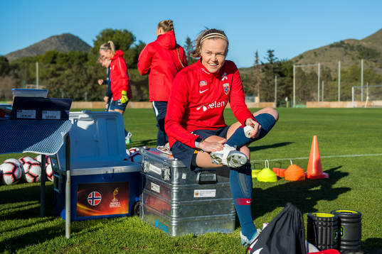 Goalkeeper Nora Neset Gjøen