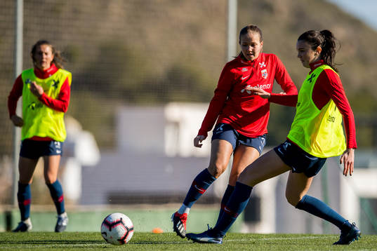 Guro Reiten and Ingrid Syrstad Engen of Norway