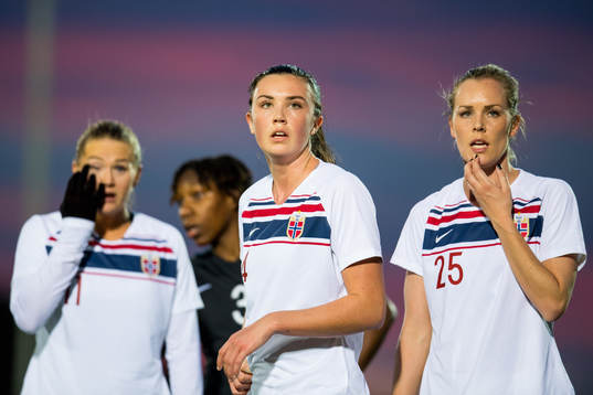 Ingrid Syrstad Engen and Stine Hovland of Norway