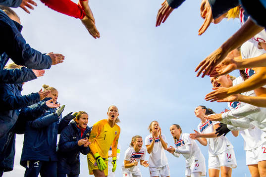 Ingrid Ryland, goalkeeper Ingrid Hjelmseth, Emilie Bosshard