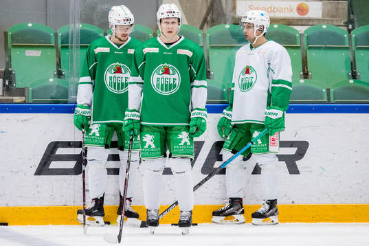 Rögles Lucas Elvenes, Jesper Williamsson och Daniel Zaar