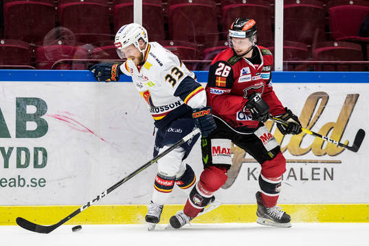 Djurgårdens Linus Hultström och Malmö Redhawks Axel