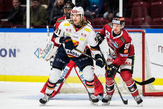 Djurgårdens Axel Jonsson Fjällby och Malmö Redhawks