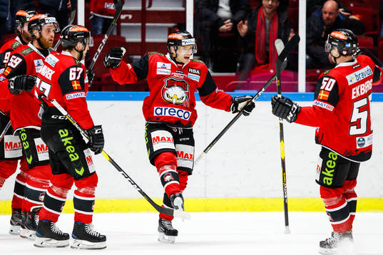 Malmö Redhawks Johan Olofsson jublar