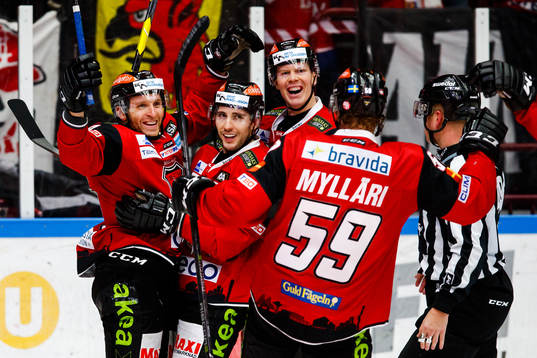 Malmö Redhawks Frederik Storm jublar