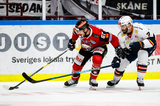 Malmö Redhawks Konstantin Komarek och Djurgårdens Jason