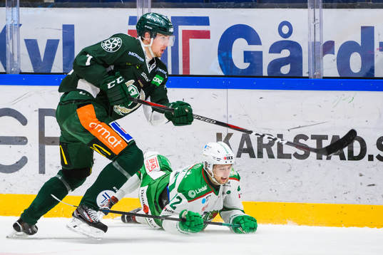 Färjestads Johan Ivarsson och Rögles Daniel Zaar