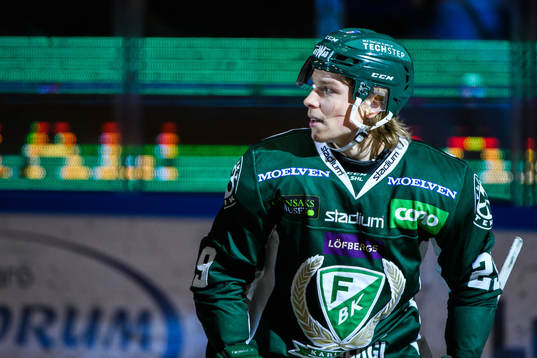 Färjestads Oskar Steen jublar