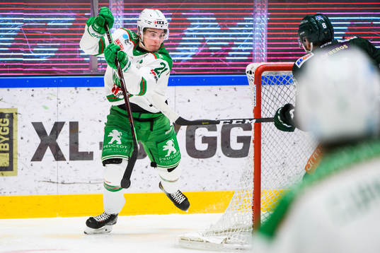 Rögles Nils Höglander gör 3-3