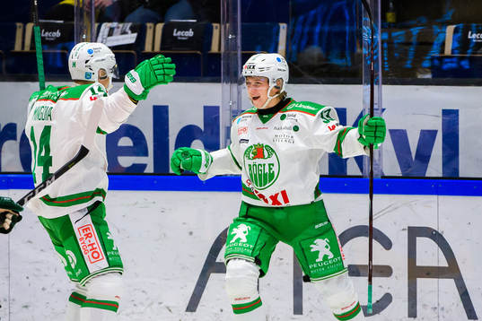 Rögles Samuel Jonsson jublar