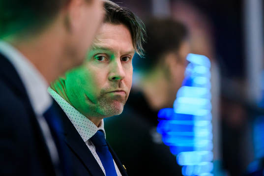 Färjestads assisterande tränare Anders Karlsson deppar