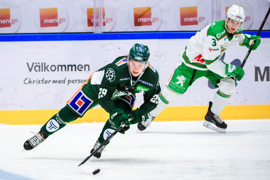 Färjestads Oskar Steen och Rögles Daniel Bertov