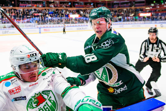 Rögles Lucas Elvenes och Färjestads Axel Ottosson
