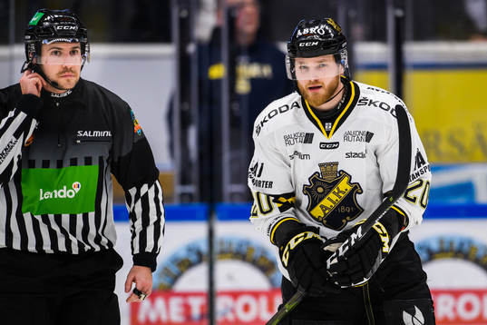 s Sam Marklund tilldelas matchstraff
