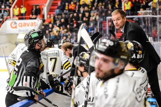 s tränare Tomas Mitell