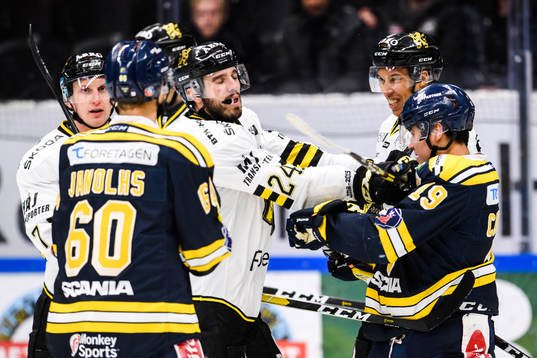 s Jacob Dahlström och Södertäljes Lucas Carlsson