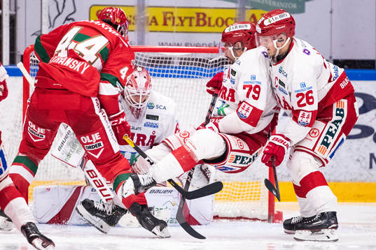 Moras Matej Stransky och Timrås Niklas Svedberg och Ludvig