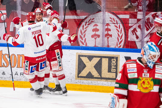 Timrås Vilmos Gallo jublar